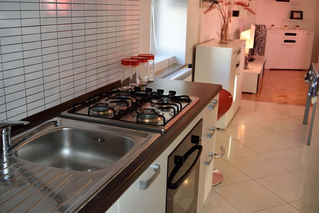 Aurelia Apartment Liznjan Bagian luar foto