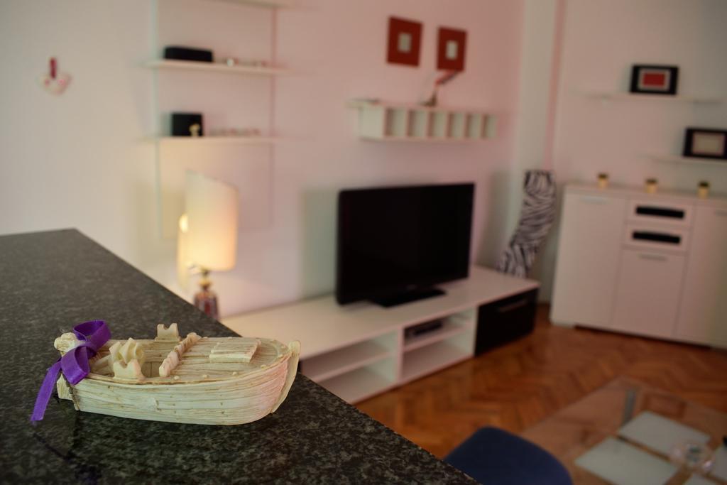 Aurelia Apartment Liznjan Bagian luar foto