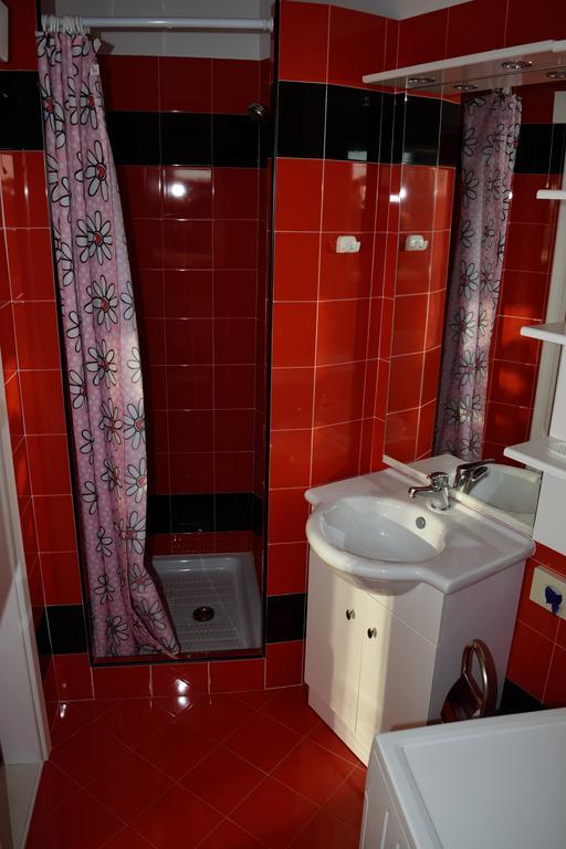 Aurelia Apartment Liznjan Bagian luar foto