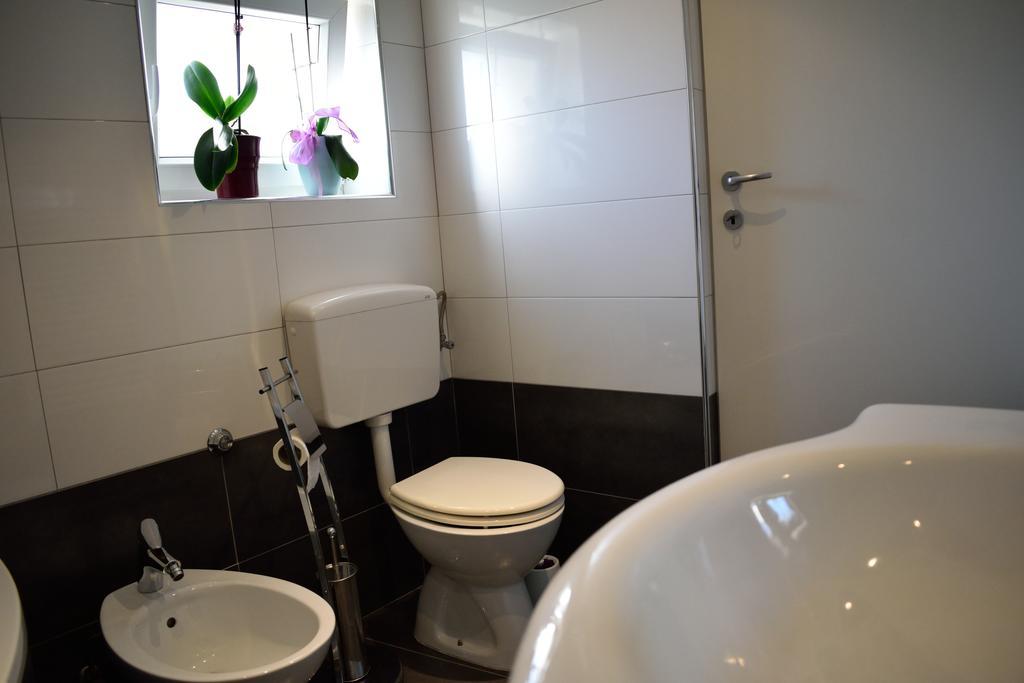 Aurelia Apartment Liznjan Bagian luar foto