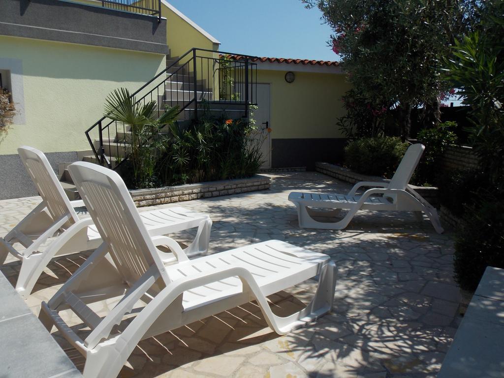 Aurelia Apartment Liznjan Bagian luar foto