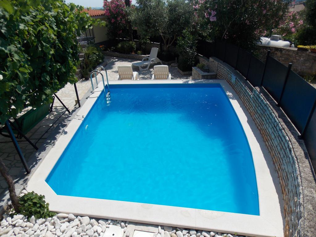 Aurelia Apartment Liznjan Bagian luar foto